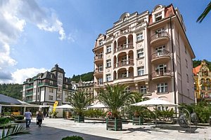 Karlovy Vary: Art Deco WOLKER **** s neomezeným wellness, až 8 procedurami a polopenzí + dítě do 12 let zdarma