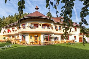 Korutany v ekologickém Hotelu Biolandhaus Arche *** s polopenzí, neomezeným wellness a Wörthersee Card 