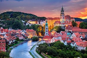 Český Krumlov jen 5 minut chůze od historického centra v útulném Penzionu Hornička + snídaně a úschovna kol