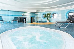 Polsko v historickém městě blízko Vratislavi: 4* Qubus Hotel Legnica s wellness a polopenzí + dítě do 6 let