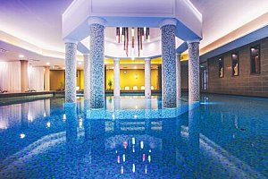 Bükfürdo: Caramell Premium Resort **** s neomezeným wellness (2 000 m²), klubem pro děti a polopenzí