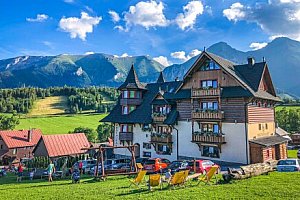 Belianské Tatry: Ždiar v oceněném Wellness Penziónu Strachan *** s wellness, polopenzí a aktivitami + drink