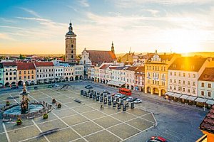 České Budějovice přímo v centru v Hotelu Dvořák **** se snídaněmi, parkováním a dítětem do 14 let zdarma