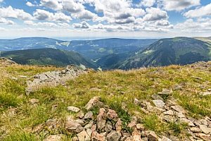 Krkonoše nedaleko Stezky korunami stromů v Penzionu Adélka *** se snídaní/polopenzí, saunou a dětským hřištěm