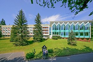 Špindlerův Mlýn v Interhotelu Montana *** s polopenzí, welcome drinkem, wellness službou dle výběru + slevy