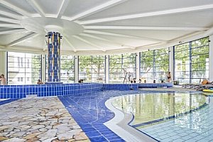 Slovinsko: Thermal Resort Lendava *** s polopenzí a termální lázněmi s unikátní parafínovou vodou a 7 bazény