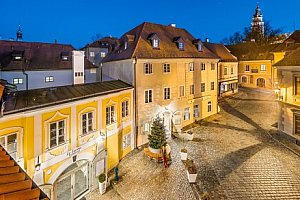 Český Krumlov přímo v centru: Luxusní Bellevue Hotel **** se snídaní, privátní saunou, sektem a Krumlov Card