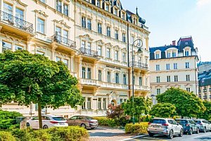 Karlovy Vary: Spa Hotel Anglický Dvůr **** s polopenzí, wellness, 3 procedurami a vstupem do Muzea Becherovky