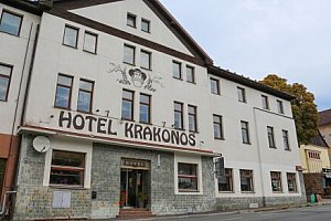 NP Krkonoše: Rokytnice nad Jizerou v Hotelu Krakonoš *** se snídaní formou bufetu a vstupem do sauny