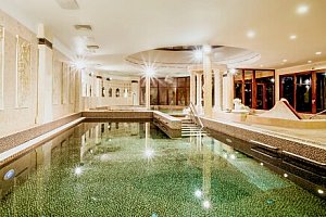 Maďarsko u pohoří Mátra: Hotel Narád Park **** s polopenzí a neomezeným wellness (bazény, sauny) + fitness