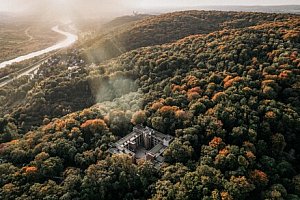 Wolský les jen 6 km od hradu Wawel a 9 km od Krakova: Forest Hotel *** s polopenzí a slevou na zoo a aquapark