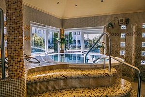 Zalakaros u lázní v Aqua Therm Hotelu *** s neomezeným wellness, snídaněmi, zapůjčením kol a minigolfem