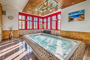 Beskydy: Hotel Zlatý Orel Ostravice **** s polopenzí, privátním wellness s bazénem a saunou + relax v jeskyni