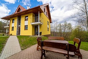 Pobyt ve Vysokých Tatrách v Resortu Vila Credo se snídaní a privátním wellness (vířivka, sauny) + láhev vína