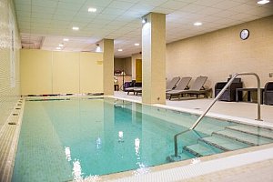 Pobyt v Egeru v Hotelu Szent István *** s polopenzí a neomezeným wellness + welcome drink, vyžití a sleva