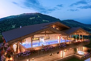 Tyrolsko: 4* Boutique Hotel Die Alpbacherin s rozšířenou polopenzí, drinkem a neomezeným wellness a fitness