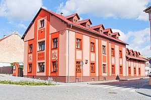 Posázaví blízko zámků v Hotelu Kácov *** se snídaní nebo polopenzí a neomezeným vstupem do fitness centra