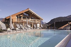 Tyrolské Alpy blízko Innsbrucku: Mountains Hotel Seefeld **** s polopenzí wellness a fitness + slevová karta