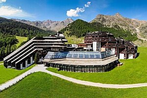 Italsko-rakouské pohraničí u skiareálu Schnalstaler: 4* Blu Hotel Senales Zirm-Cristal s polopenzí a wellness