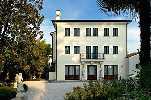 Benátsko u Trevisa: Villa Pace Park Hotel Bolognese **** se snídaní, wellness a ochutnávkou vína + Prosecco
