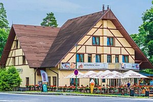 Vysoké Tatry 1,1 km od lanovky na Skalnaté pleso v Hotelu Tulipán *** s polopenzí + bazén, vířivka a 4 sauny
