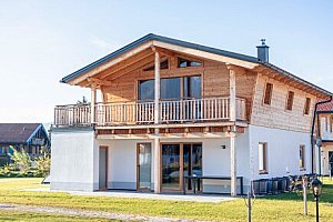 Bavorské Alpy: Dovolená v moderní chatě Inzell Chalets s privátní finskou saunou a venkovním bazénem + kuchyně