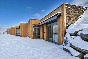 Tatranský NP u výletních cílů: Veľká Lomnica v apartmánu v moderním Natur Resortu se snídaní a wellness