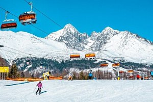 Vysoké Tatry: Pobyt v apartmánu v Royal Village se snídaní a vstupem do wellness + Prosecco, golf a sleva