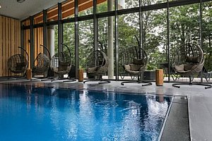 Relaxační pobyt uprostřed Durynského lesa v Konsum Berghotelu Oberhof se snídaní a luxusním wellness neomezeně