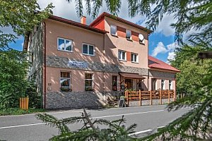 Beskydy u NP Mionší v Penzionu Buldoček s polopenzí a privátním wellness + společenská místnost a kolárna