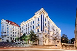 Brno luxusně přímo v centru: 5* Hotel Grand Palace Brno se snídaněmi, vstupem do sauny a masáží + fitness