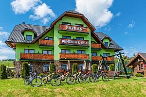 Belianské Tatry: Pobyt v útulném Penzionu Šafrán se snídaní a wellness (vířivka, sauny) + dětské hřiště