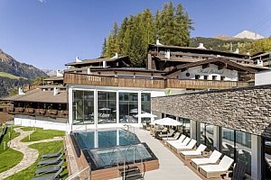 Tyrolsko: Národní park Vysoké Taury v Hotelu Goldried s polopenzí a vstupem do wellness (2 bazény, 4 sauny)