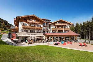 Relax v rakouských Alpách: Hotel Königsleitner **** s polopenzí a wellness (bazén, 2 sauny) + túra s průvodcem
