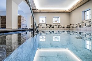 Odpočinek v jižním Tyrolsku: Hotel Wieser **** s polopenzí, wellness centrem, slevovou kartou a programem