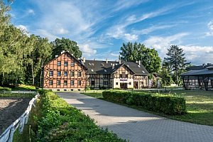 Polsko nedaleko německých hranic: Folwark Książęcy *** s polopenzí a neomezeným wellness na Zámku Kliczków