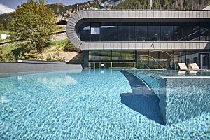 Aktivní i relaxační pobyt v Jižním Tyrolsku: 4* Wellness Sporthotel Ratschings s polopenzí, bazény a saunami
