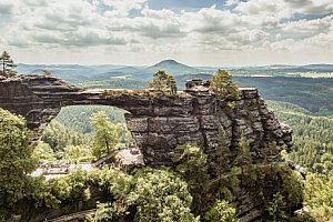 Českosaské Švýcarsko: Dolní Poustevna v Hotelu Zelený dům *** s polopenzí + vířivka, infrasauna, solná jeskyně