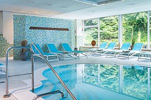 Klidná dovolená v Porýní: Wesel ve Waldhotelu Tannenhäuschen ****superior se snídaní + krytý bazén a 7 saun