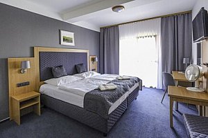 Jižní Morava: Hustopeče u rozhledny v Hotelu Rustikal *** se snídaní nebo polopenzí + možnost degustace