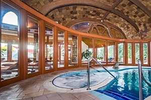 Bük ve 4* Hotelu Piroska s polopenzí, wellness, masáží a vstupem do termálních lázní Bükfürdo + 2 děti zdarma