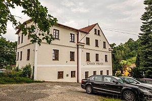 Lázně Libverda v Jizerských horách: Penzion Protěž blízko kolonády + snídaně nebo polopenze a vstup do bazénu