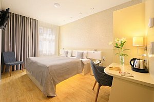 Praha přímo v centru luxusně: Hotel Ametyst **** se snídaněmi formou bufetu + dítě do 6 let zdarma