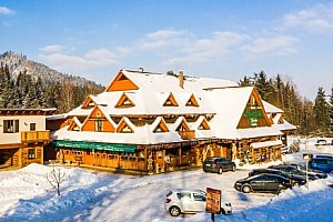 Nízké Tatry u termálů: Stylový Hotel Strachanovka *** se snídaní nebo polopenzí a wellness + balíček slev