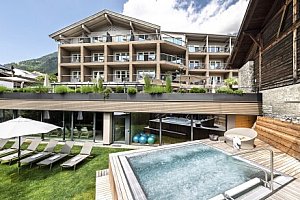 Dovolená v Jižním Tyrolsku nedaleko Merana: Hotel Das Stachelburg **** s polopenzí, wellness a slevovou kartou