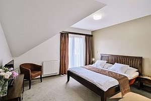 Liptov a Nízké Tatry: Demänová u jeskyní, přehrady a atrakcí v Penzionu Drak s polopenzí, wellness a drinkem