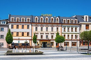 Jeseníky: Pobyt v oceňovaném Hotelu Slovan **** s polopenzí, privátním vstupem do sauny a welcome drinkem