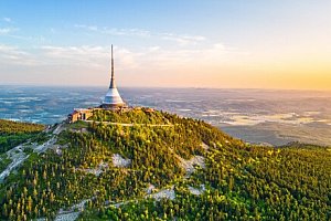 Liberec u přehrady a 3 km od centra: Pobyt v Hotelu Fabrica *** se snídaní formou bufetu + venkovní posezení