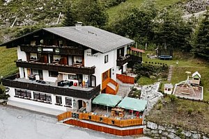 Údolí Defereggen a Vysoké Taury v Pensionu Kohlplatzl se snídaní nebo polopenzí + welcome drink a kolárna